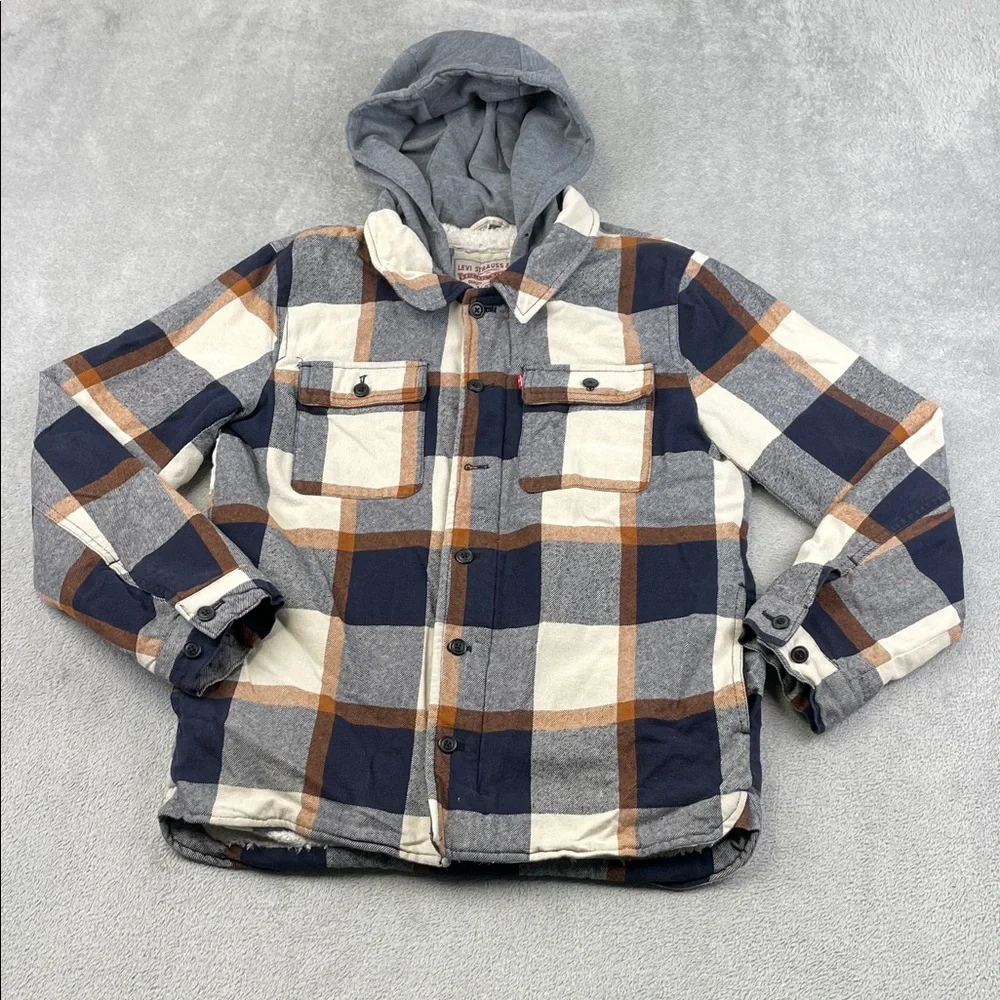 Levi S Men's Plaid Sherpa‎ Lined Flannel Jacket with Hood Missing Button Shacket